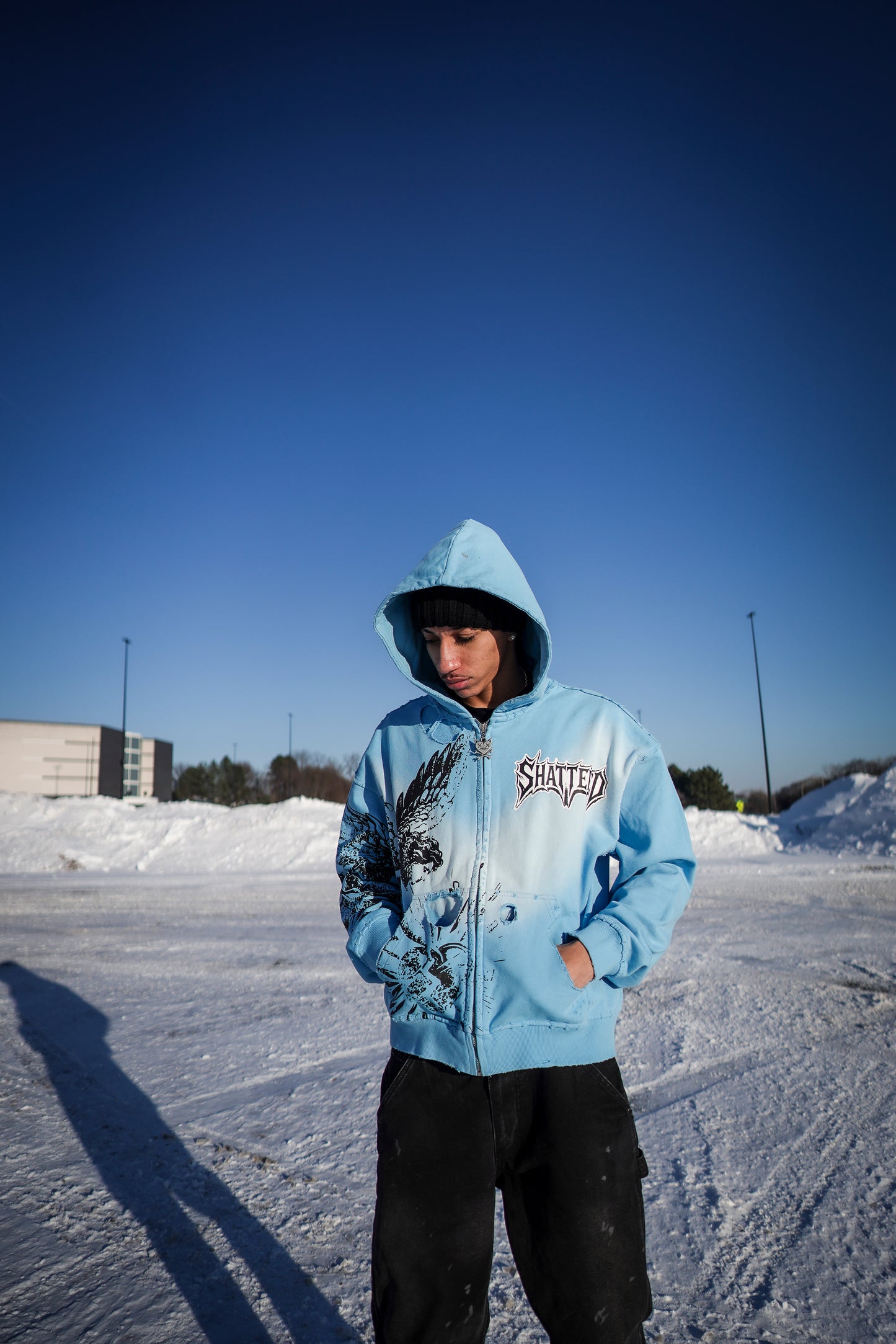 CATCHING FEELINGS HOODIE | BABY BLUE