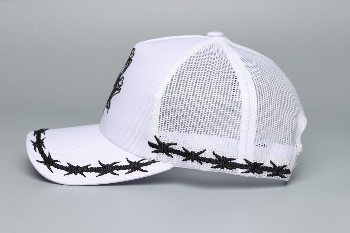 SH BONE LOGO HAT | WHITE