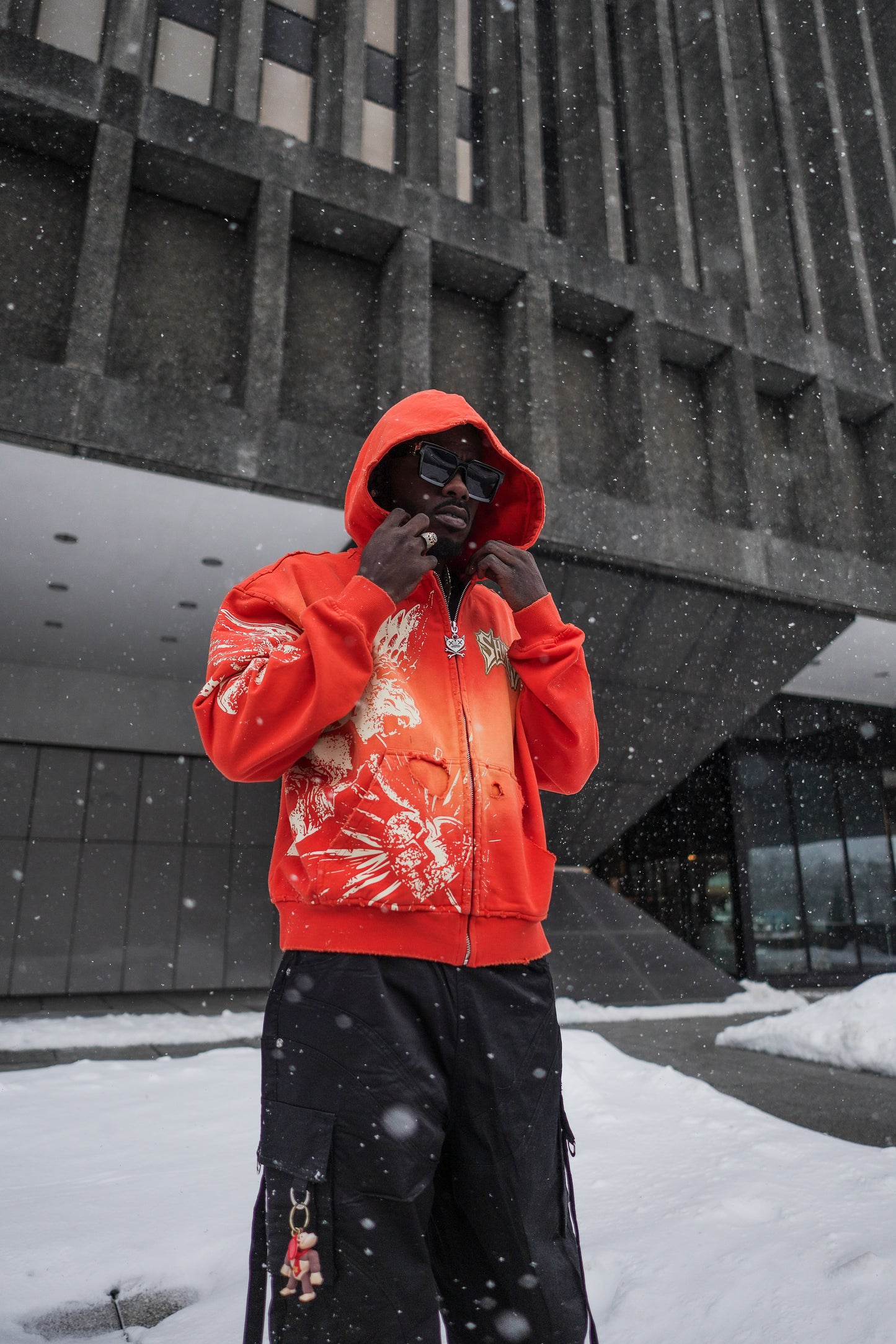 CATCHING FEELINGS HOODIE | ORANGE