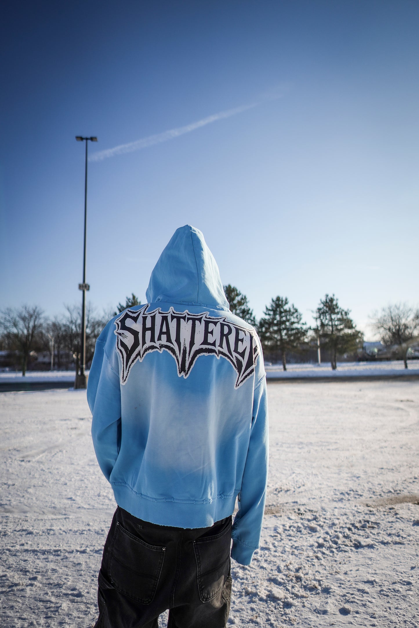 CATCHING FEELINGS HOODIE | BABY BLUE