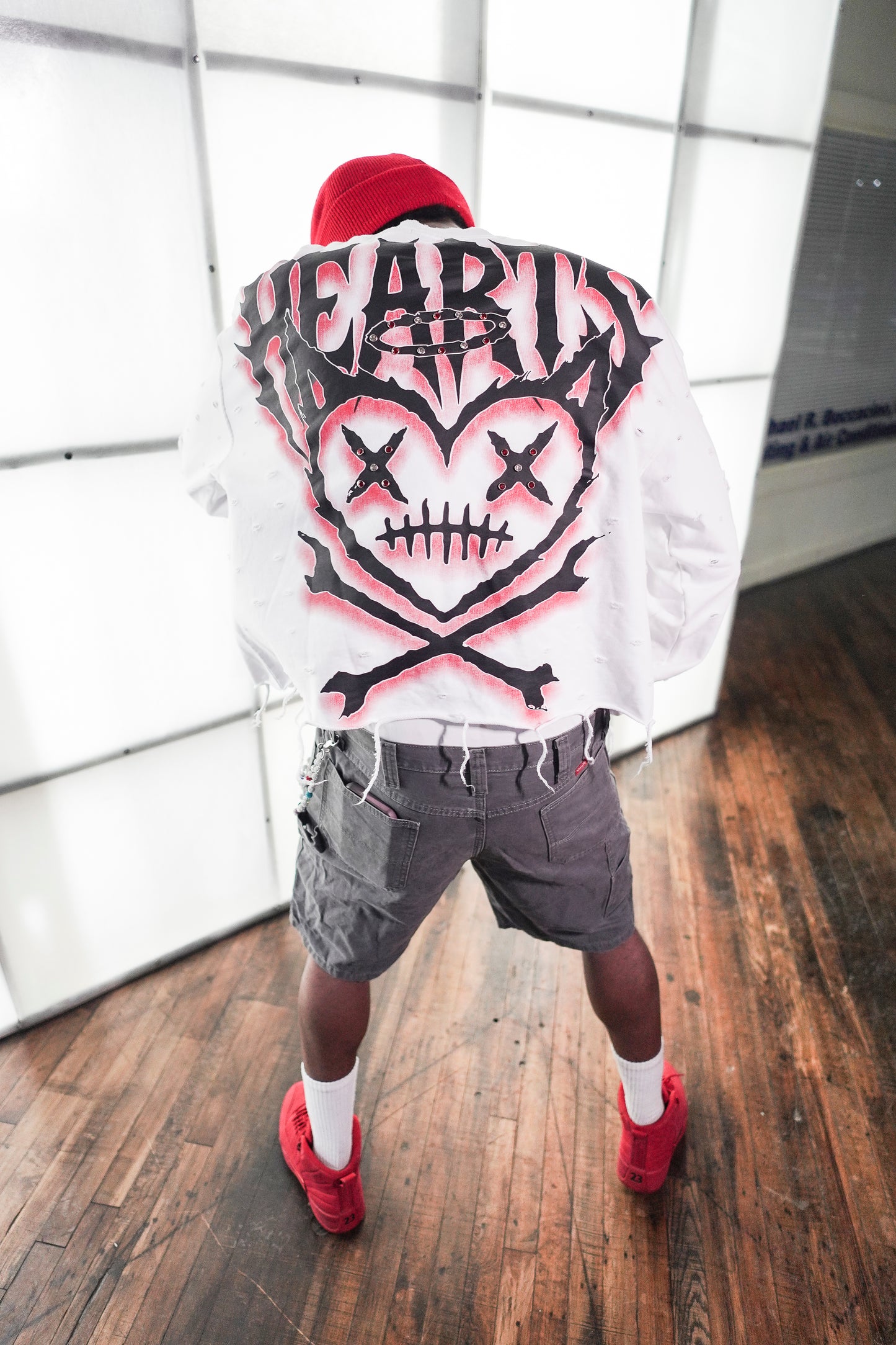 SHATTERED LOGO SWEATER | WHITE