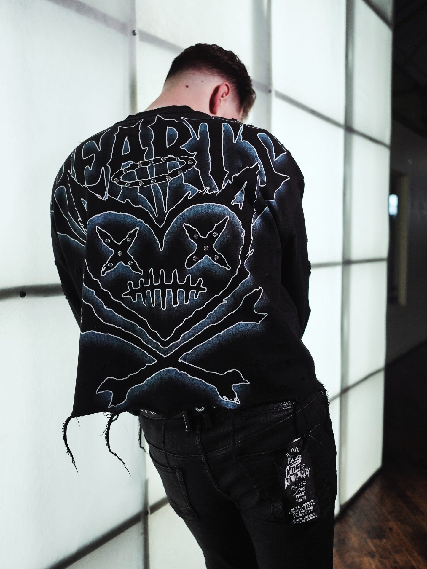 SHATTERED LOGO SWEATER | BLACK