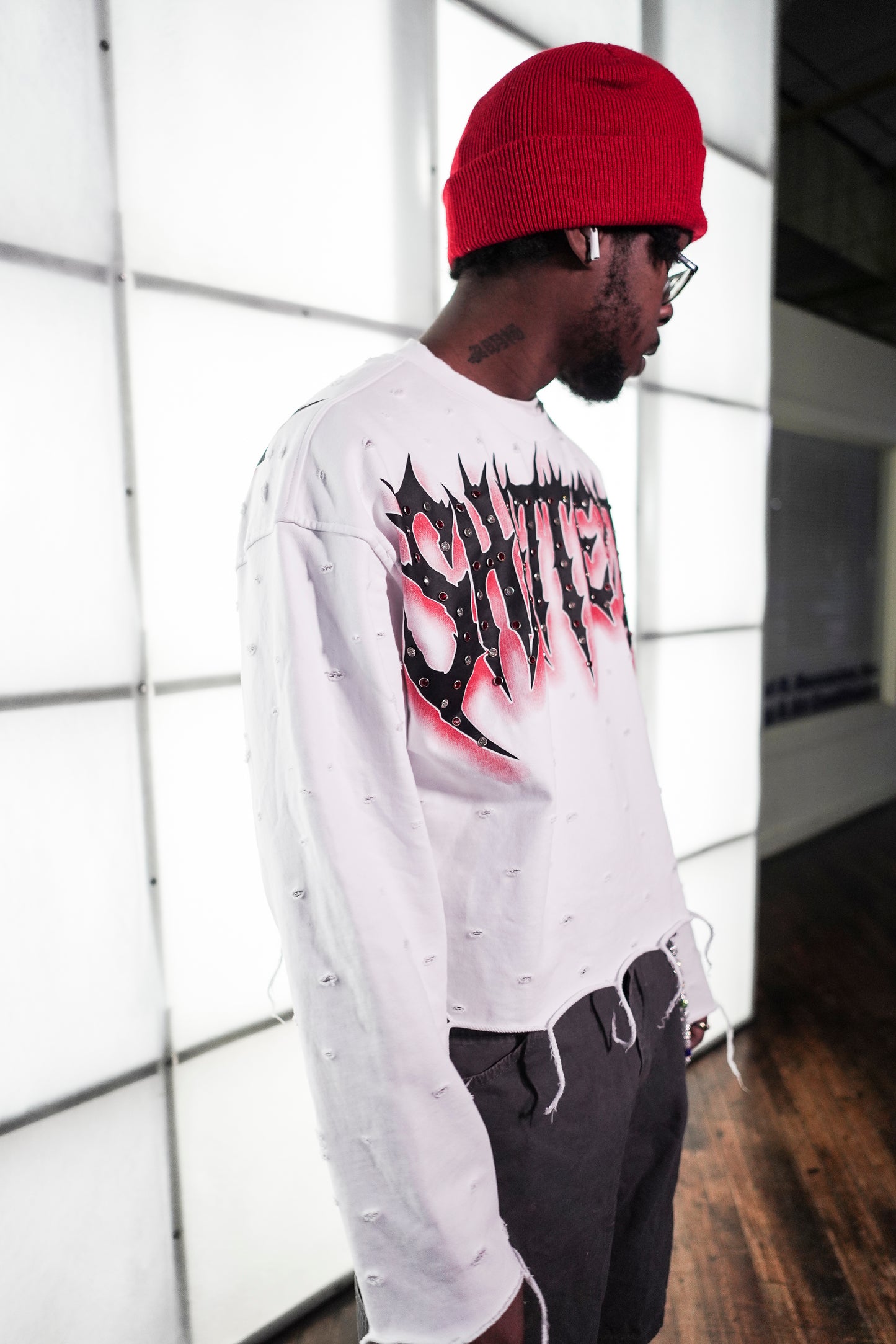 SHATTERED LOGO SWEATER | WHITE
